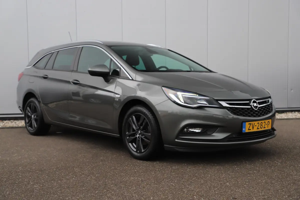 1.0 Turbo 120 Jaar Edition Navigatie Carplay Android Climate Cruise Control LMV Parkeersensor