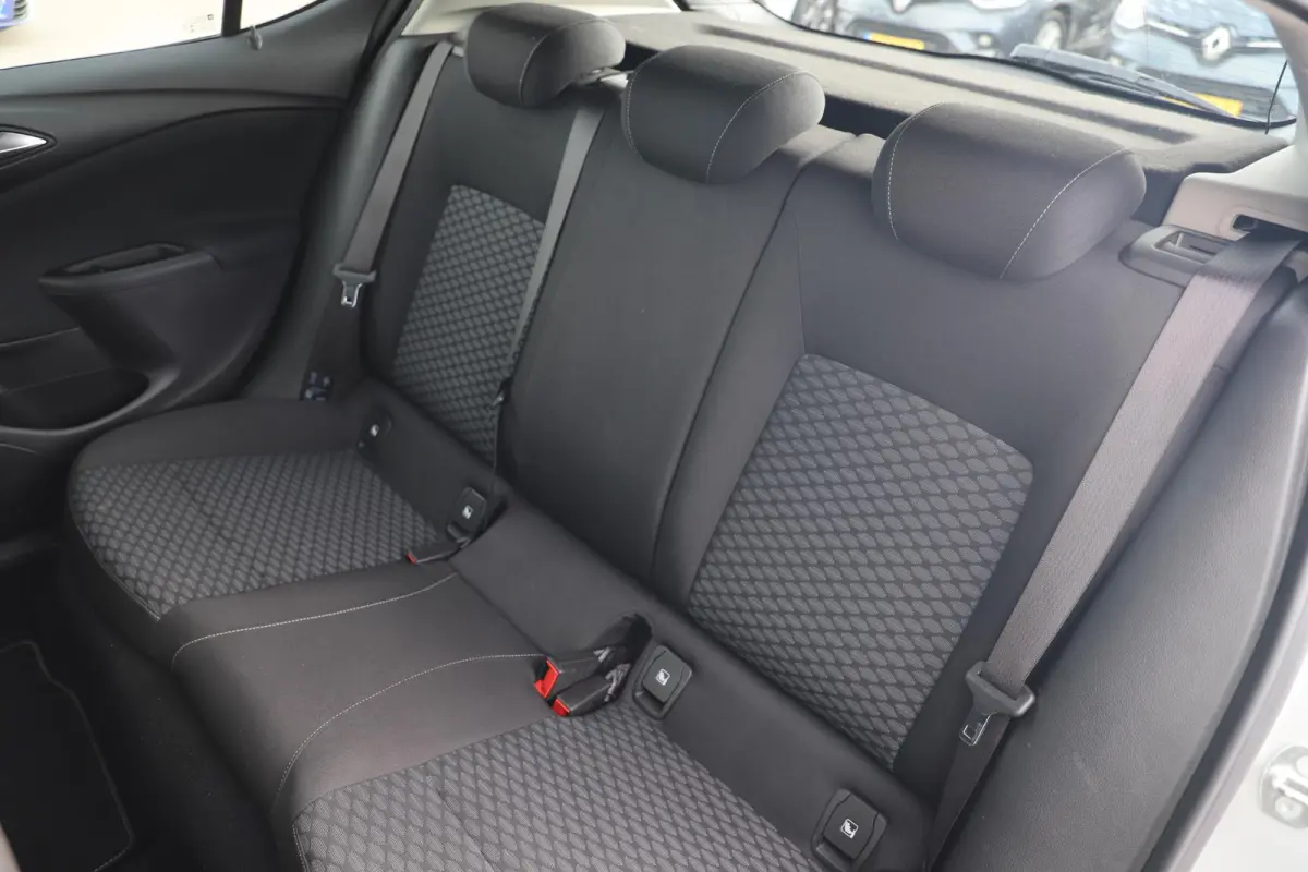 1.0 Online Edition Navigatie Airco Cruise PDC Bluetooth Carplay