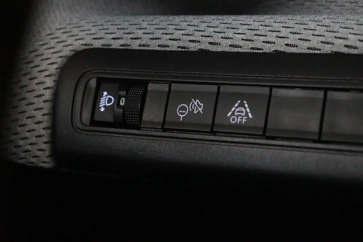 Max 113pk 44 kWh | 3 FASE | TWO-TONE | NAVI / APPCONNECT | CAMERA + PDC | LANE-ASSIST |