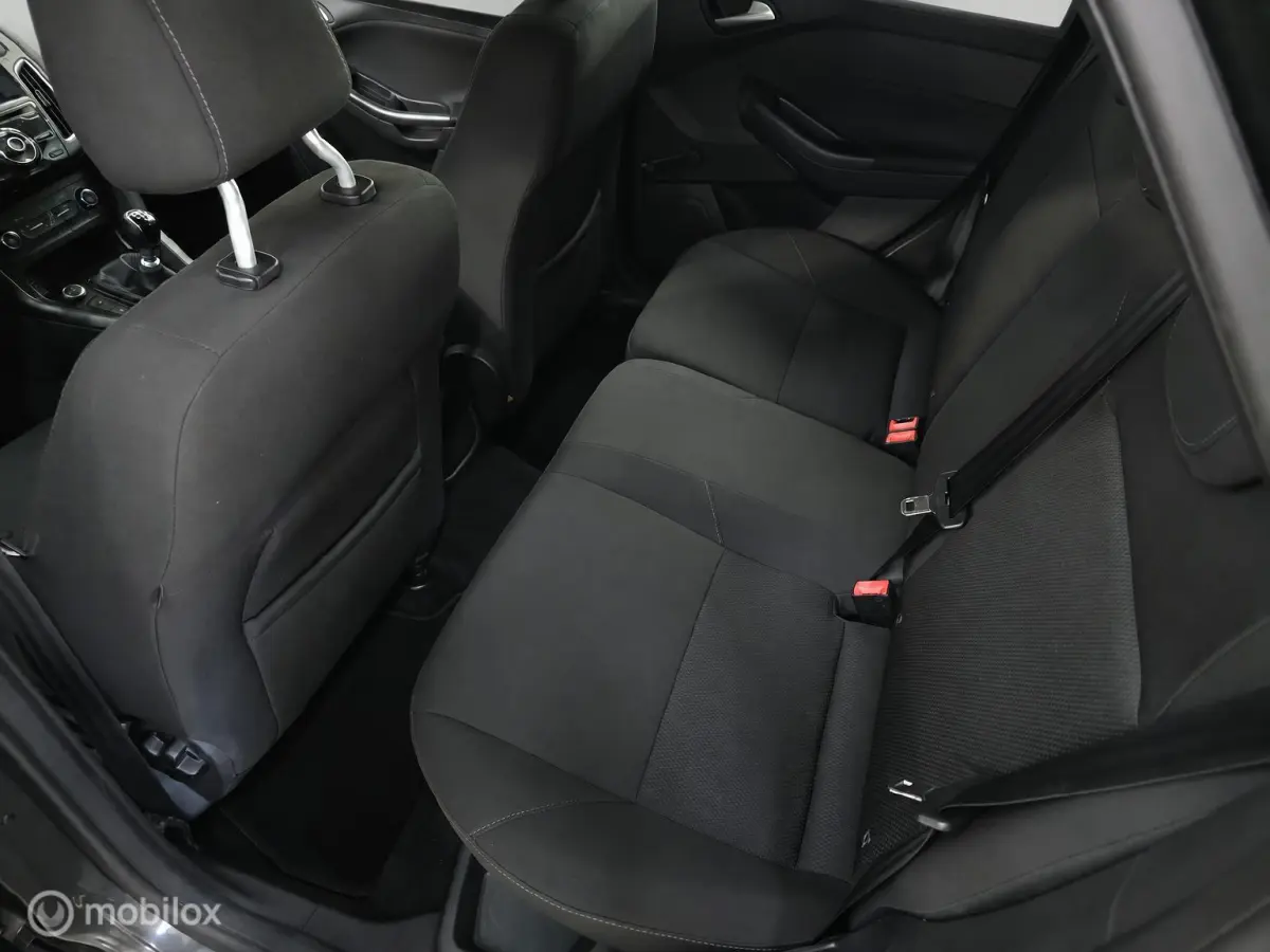 1.0 Ecoboost/Navi/Winter pakket/Rijklaar!