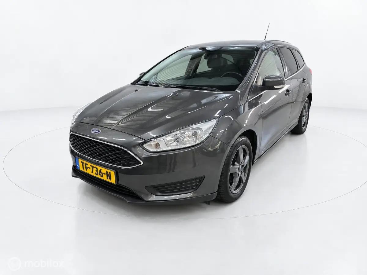 1.0 Ecoboost/Navi/Winter pakket/Rijklaar!
