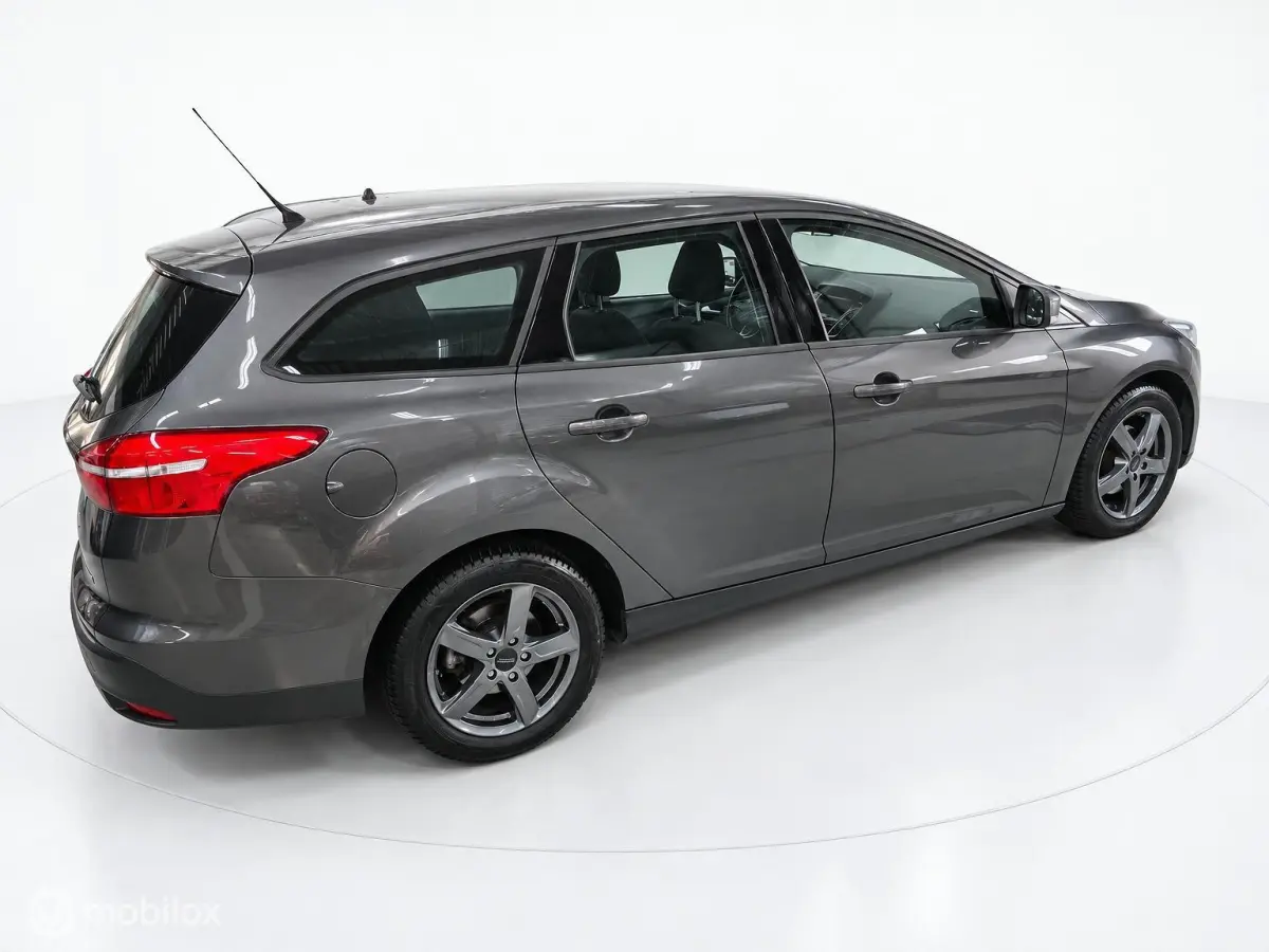 1.0 Ecoboost/Navi/Winter pakket/Rijklaar!