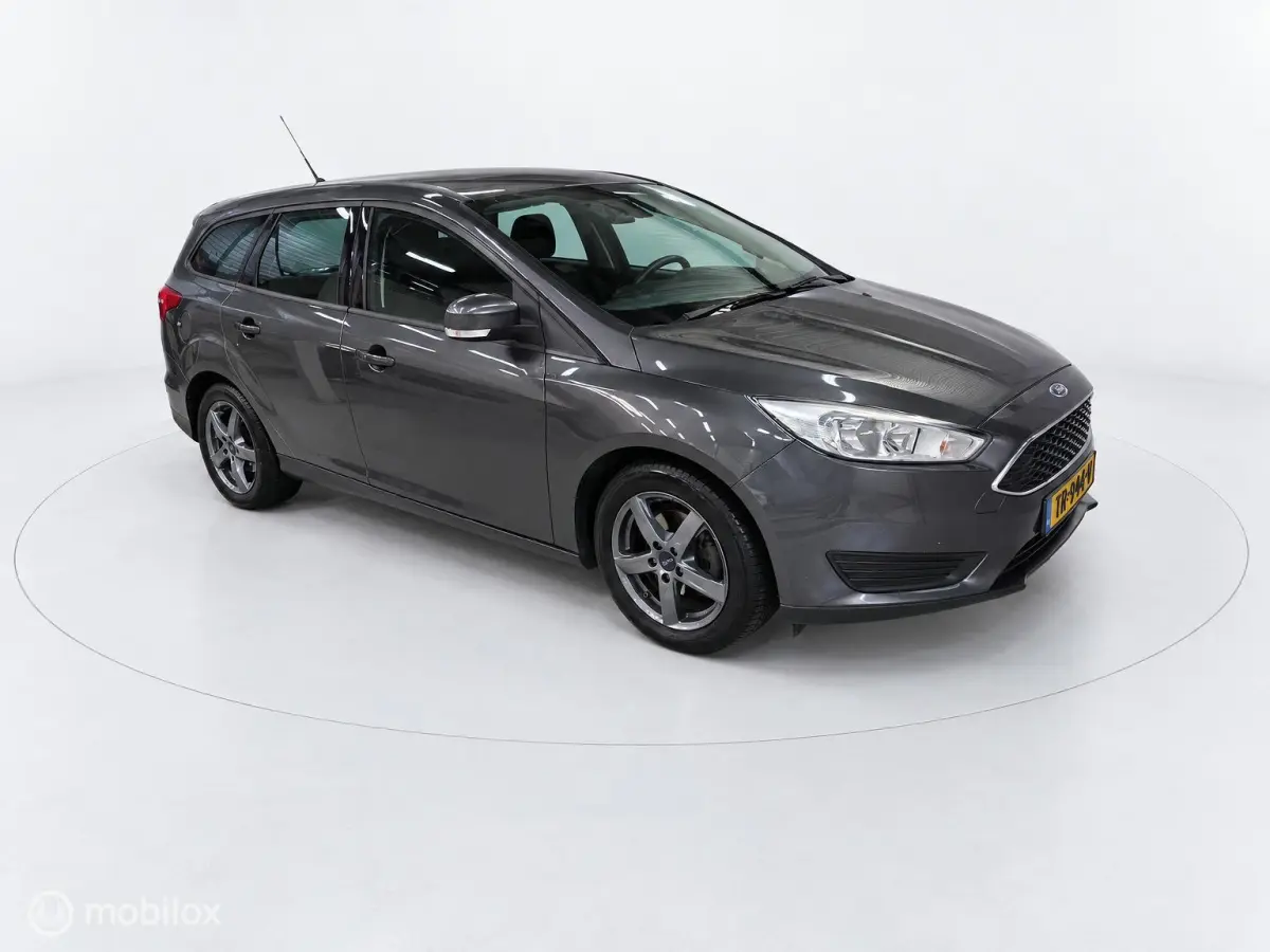 1.0 Ecoboost/Navi/Winter pakket/Rijklaar!