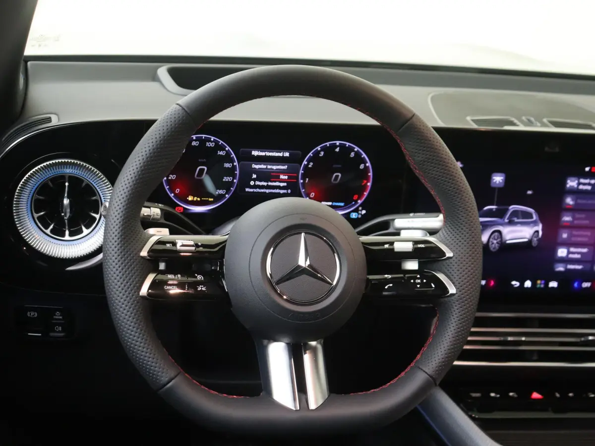 200 Business Solution AMG / Premium-Plus / Achteruitrijcamera / Multibeamled / Headup-Display / Superscreen /