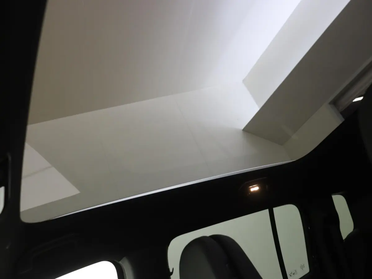 200 Business Solution AMG / Premium-Plus / Achteruitrijcamera / Multibeamled / Headup-Display / Superscreen /