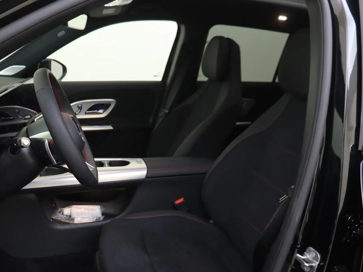 200 Business Solution AMG / Premium-Plus / Achteruitrijcamera / Multibeamled / Headup-Display / Superscreen /