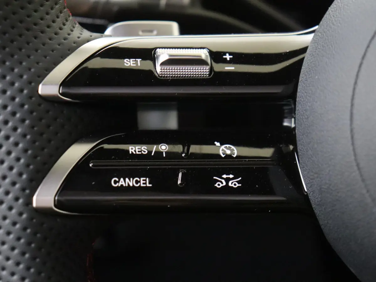 200 Business Solution AMG / Premium-Plus / Achteruitrijcamera / Multibeamled / Headup-Display / Superscreen /
