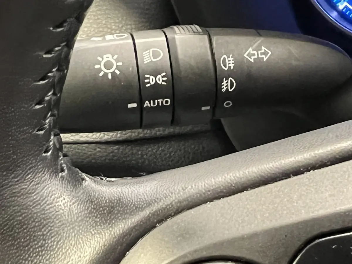 2.5 Hybrid Executive | Navigatie | LM Velgen 18" | Voorstoelen Verwarmd | PDC Voor en Achter | Cruise Control Adaptief | Lederen Bekleding |