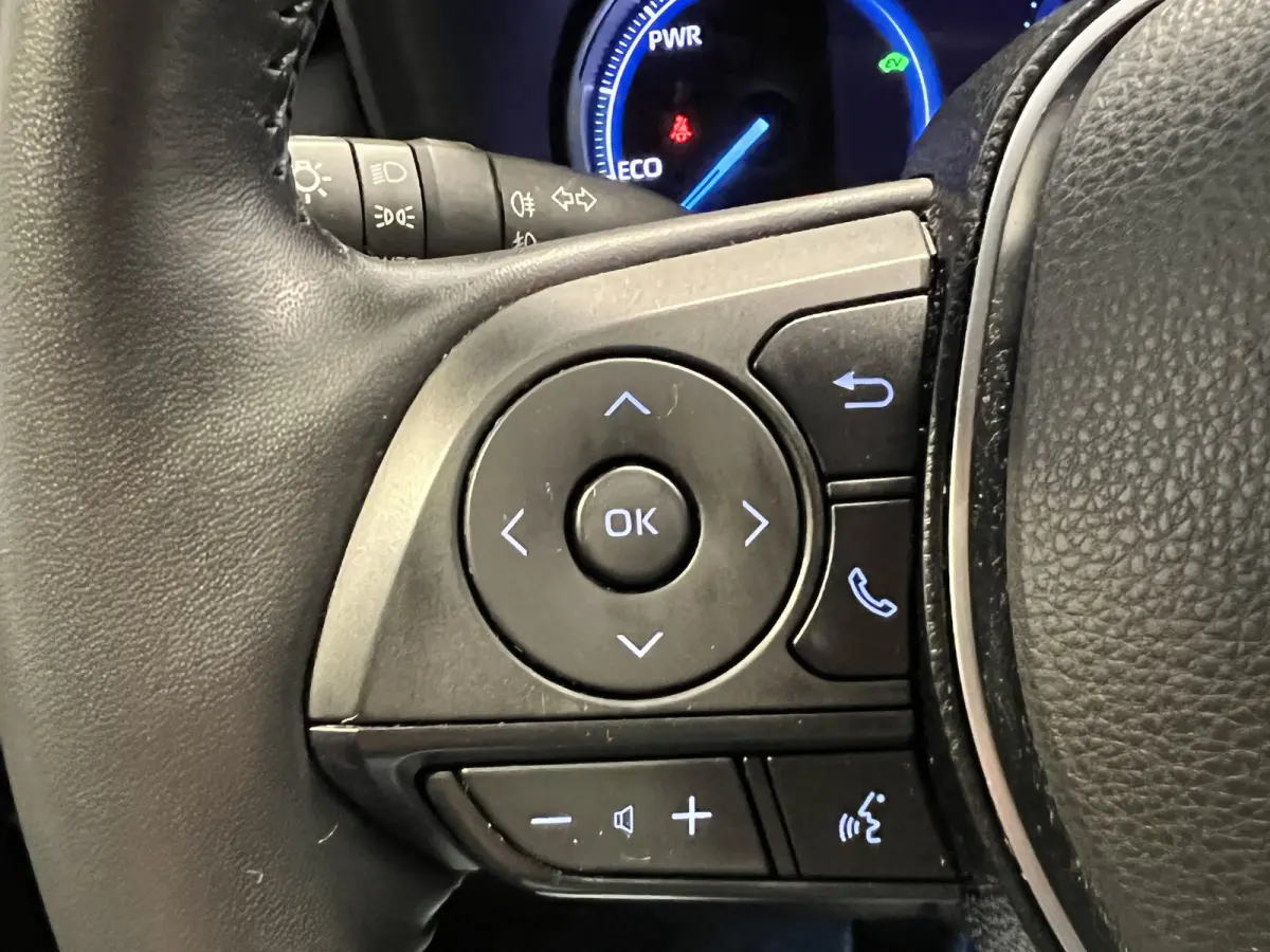 2.5 Hybrid Executive | Navigatie | LM Velgen 18" | Voorstoelen Verwarmd | PDC Voor en Achter | Cruise Control Adaptief | Lederen Bekleding |