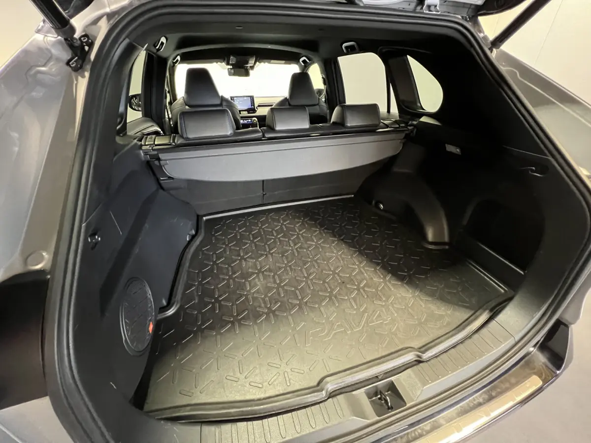 2.5 Hybrid Executive | Navigatie | LM Velgen 18" | Voorstoelen Verwarmd | PDC Voor en Achter | Cruise Control Adaptief | Lederen Bekleding |