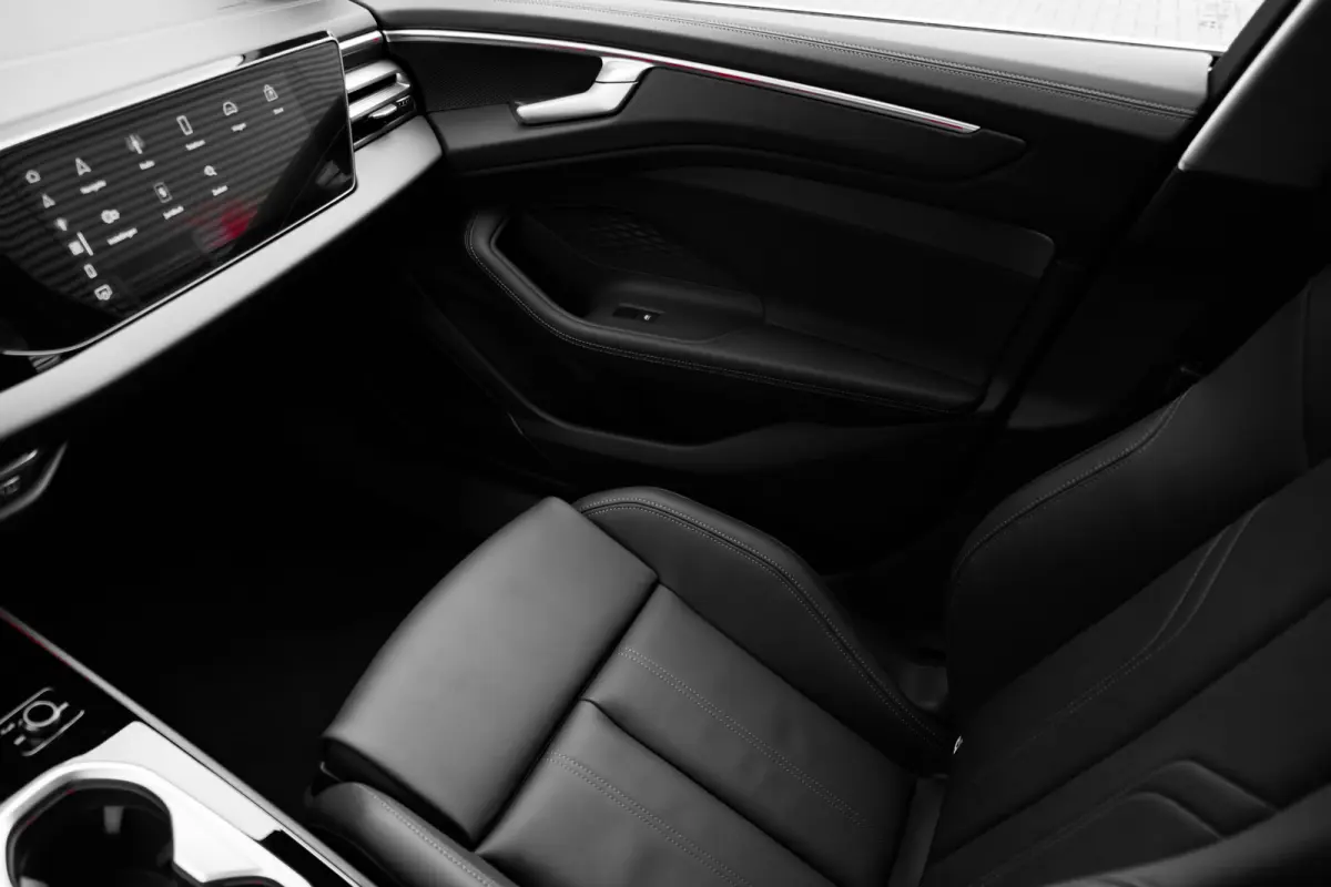 Advanced edition 2.0 e-hybrid 299 pk | Adaptive cruise control | Airconditioning 4-zones | Audi sound system