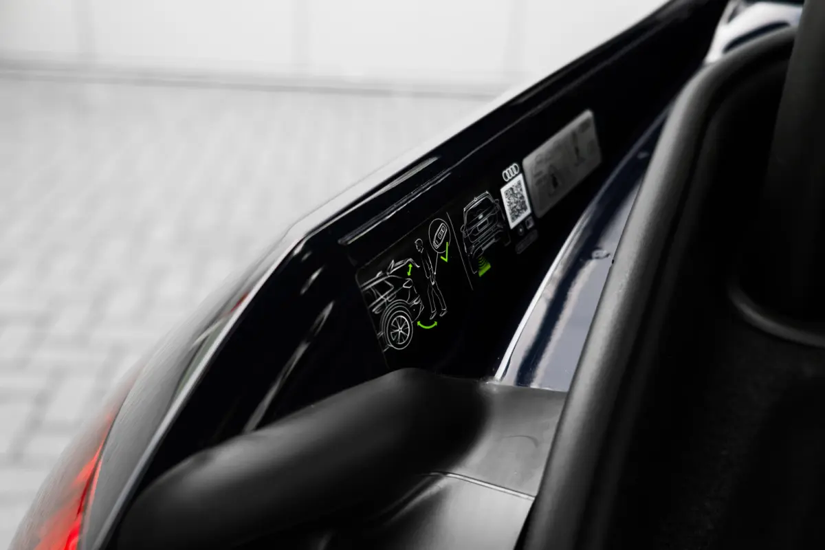 Advanced edition 2.0 e-hybrid 299 pk | Adaptive cruise control | Airconditioning 4-zones | Audi sound system