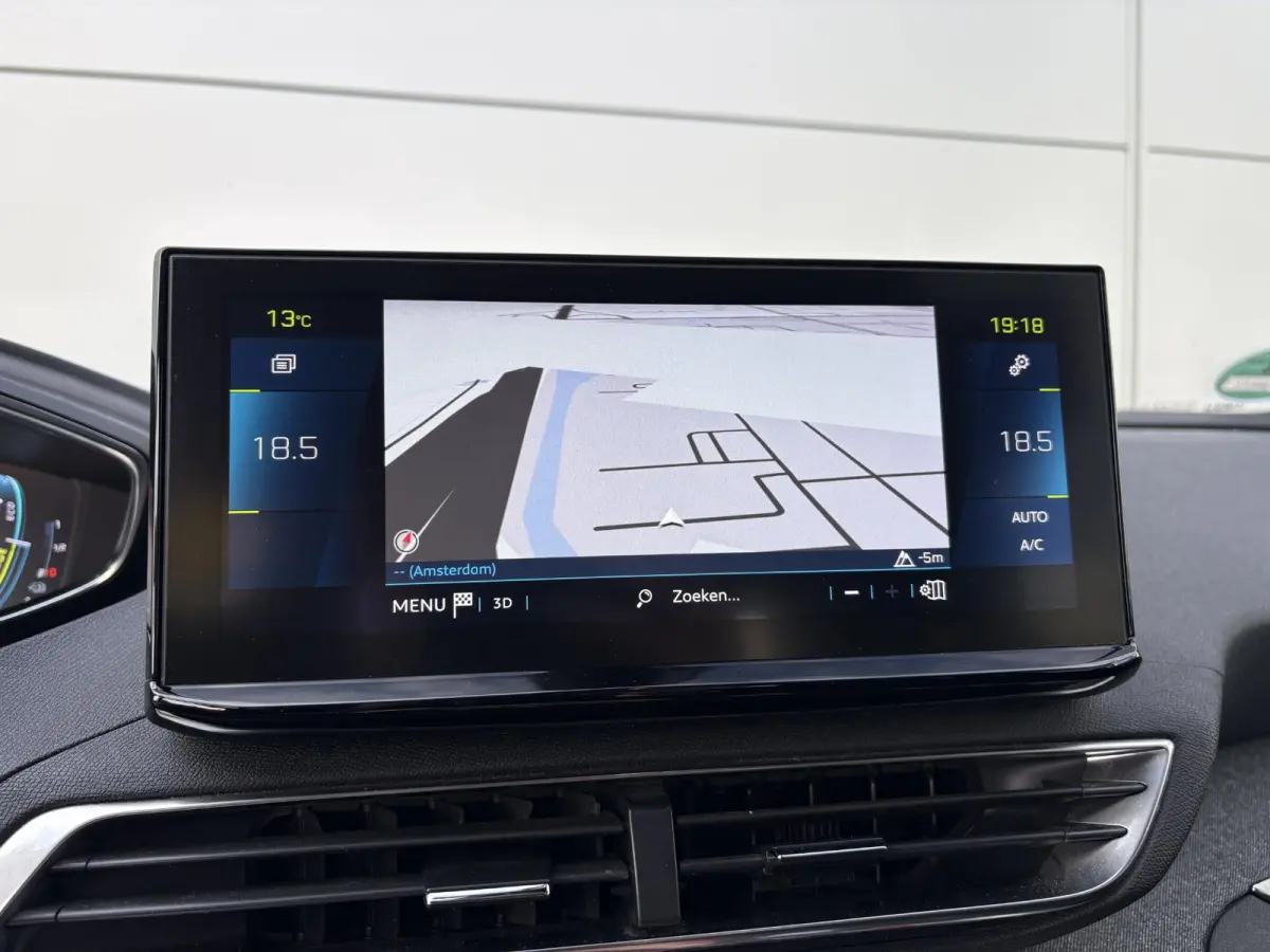 1.6 HYbrid 225 Blue Lease Allure | Stoelverwarming | Camera | Navigatie | Apple Carplay/Android Auto