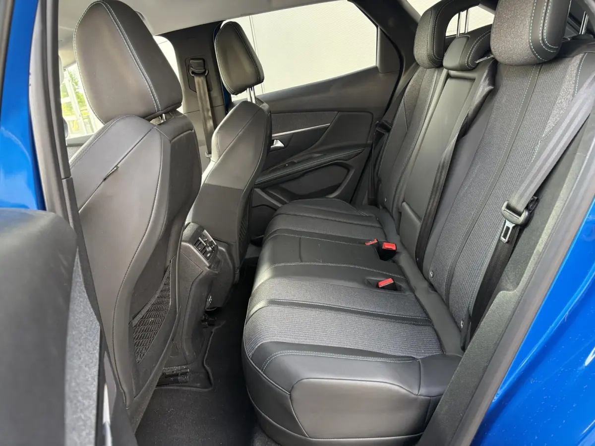 1.6 HYbrid 225 Blue Lease Allure | Stoelverwarming | Camera | Navigatie | Apple Carplay/Android Auto