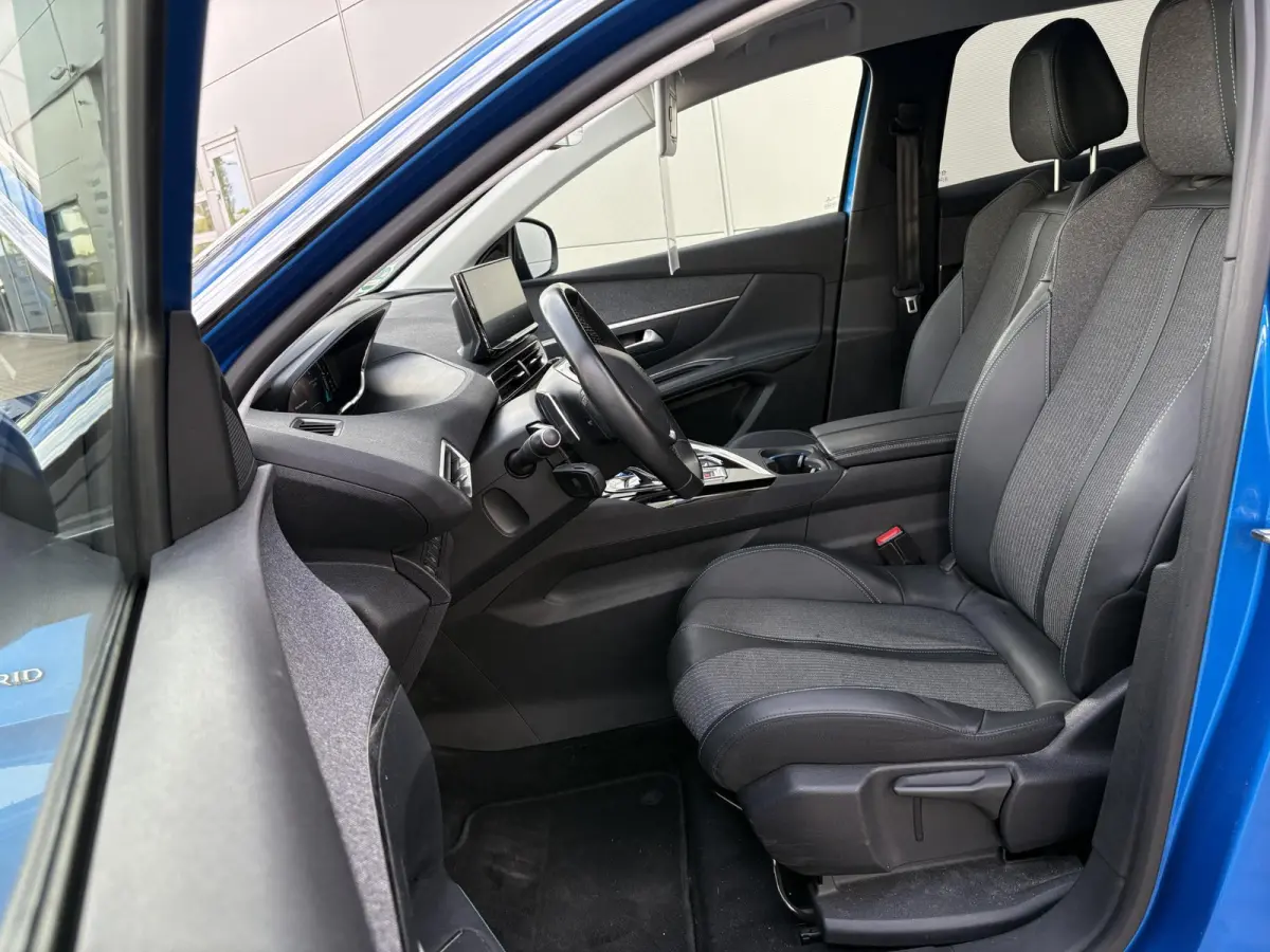 1.6 HYbrid 225 Blue Lease Allure | Stoelverwarming | Camera | Navigatie | Apple Carplay/Android Auto