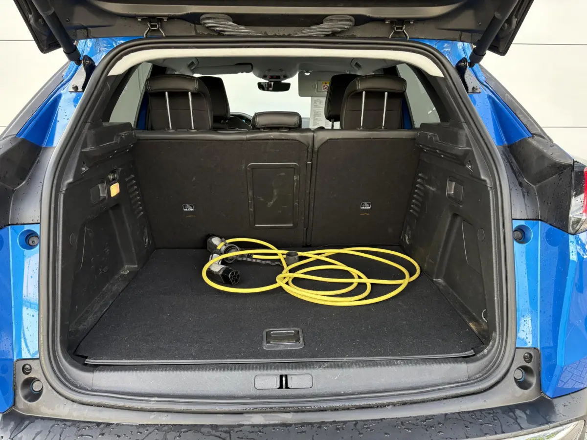 1.6 HYbrid 225 Blue Lease Allure | Stoelverwarming | Camera | Navigatie | Apple Carplay/Android Auto