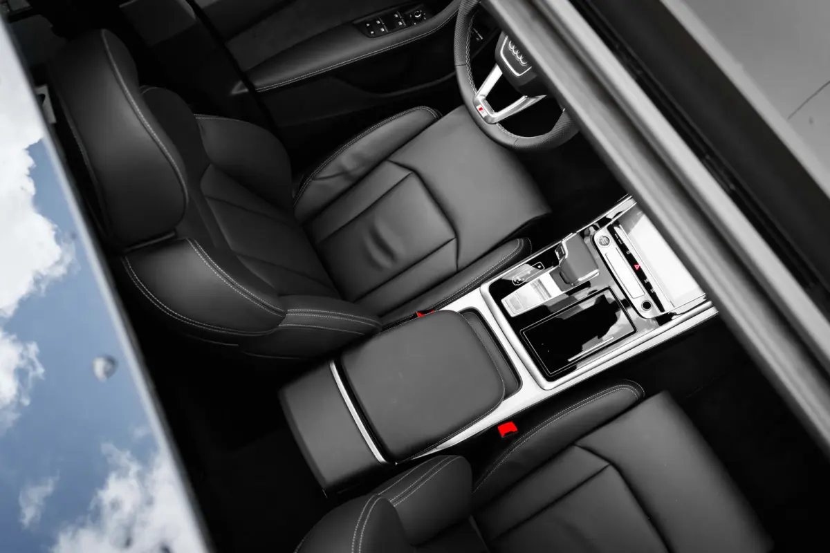 55 TFSI e quattro Pro Line S 394PK | | Leder valcona met S-logo | Panoramadak | Achterbank plus | Privacy glas | Stuurverwarming