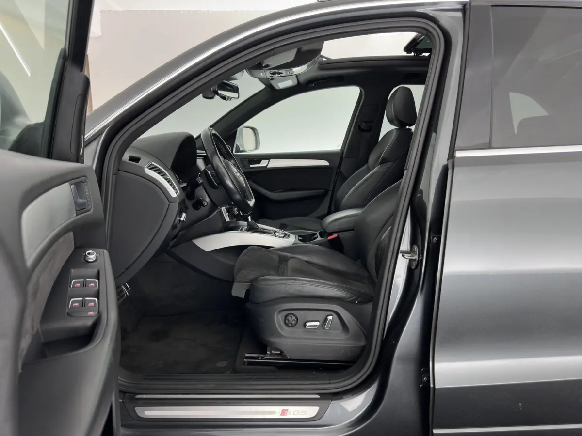 SQ5 3.0 TDI quattro Pro Line Aut. *PANO | LEATHER-ALCANTARA | XENON | BANG&OLUFSEN | HEATED-SPORTSEATS | KEYLESS | CAMERA | NAVI-FULLMAP | PRIVACY-GLASS | SHIFTPADDLES | TOWBAR | 21''ALU*