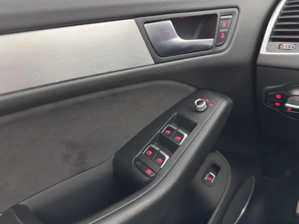 SQ5 3.0 TDI quattro Pro Line Aut. *PANO | LEATHER-ALCANTARA | XENON | BANG&OLUFSEN | HEATED-SPORTSEATS | KEYLESS | CAMERA | NAVI-FULLMAP | PRIVACY-GLASS | SHIFTPADDLES | TOWBAR | 21''ALU*