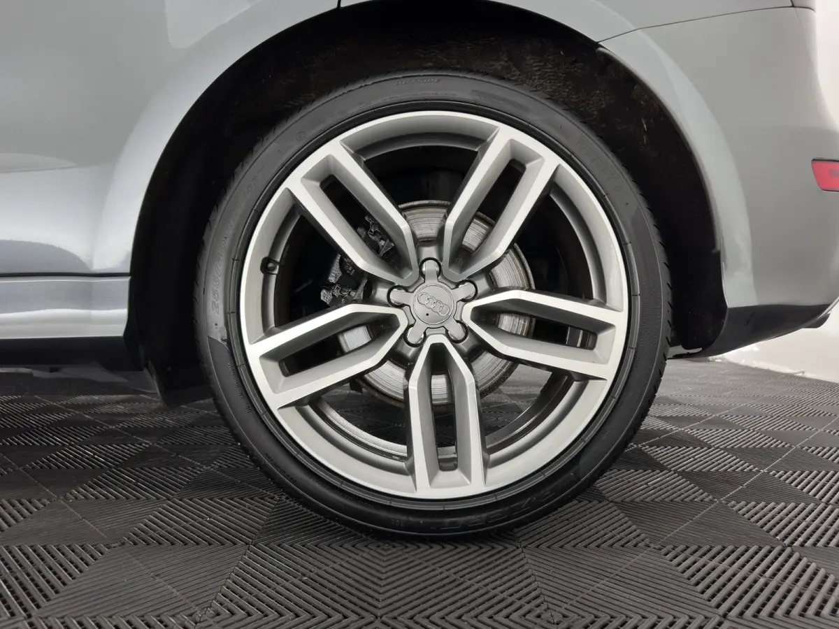 SQ5 3.0 TDI quattro Pro Line Aut. *PANO | LEATHER-ALCANTARA | XENON | BANG&OLUFSEN | HEATED-SPORTSEATS | KEYLESS | CAMERA | NAVI-FULLMAP | PRIVACY-GLASS | SHIFTPADDLES | TOWBAR | 21''ALU*
