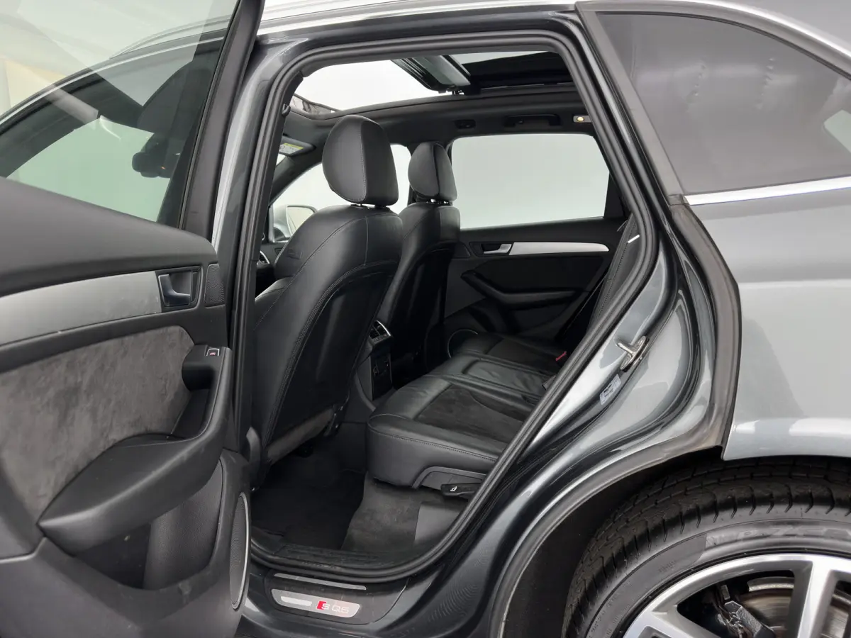 SQ5 3.0 TDI quattro Pro Line Aut. *PANO | LEATHER-ALCANTARA | XENON | BANG&OLUFSEN | HEATED-SPORTSEATS | KEYLESS | CAMERA | NAVI-FULLMAP | PRIVACY-GLASS | SHIFTPADDLES | TOWBAR | 21''ALU*
