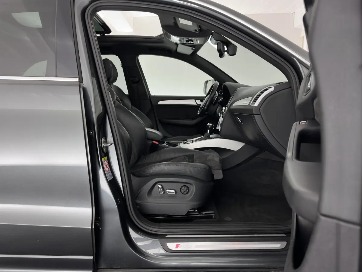 SQ5 3.0 TDI quattro Pro Line Aut. *PANO | LEATHER-ALCANTARA | XENON | BANG&OLUFSEN | HEATED-SPORTSEATS | KEYLESS | CAMERA | NAVI-FULLMAP | PRIVACY-GLASS | SHIFTPADDLES | TOWBAR | 21''ALU*