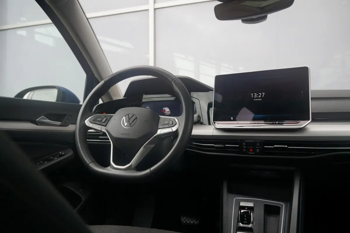 1.5 eHybrid 204pk DSG Life Edition | Trekhaak | Panoramadak | Navigatie