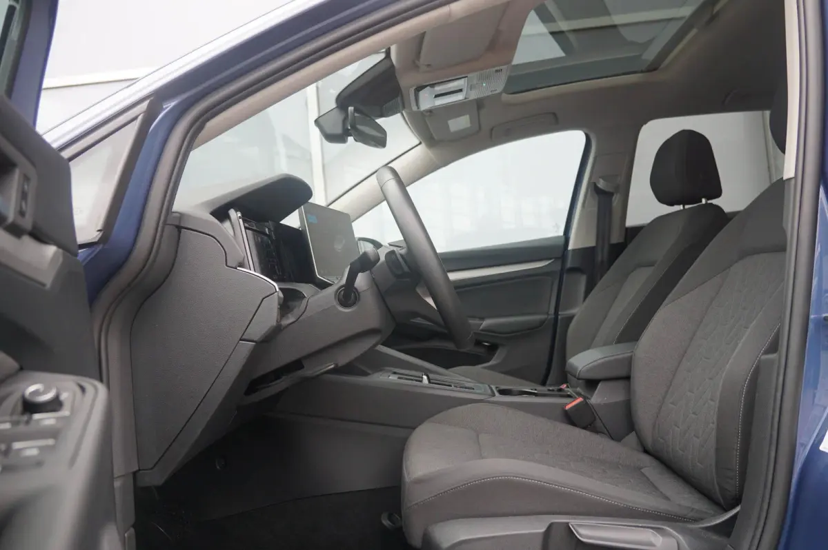 1.5 eHybrid 204pk DSG Life Edition | Trekhaak | Panoramadak | Navigatie