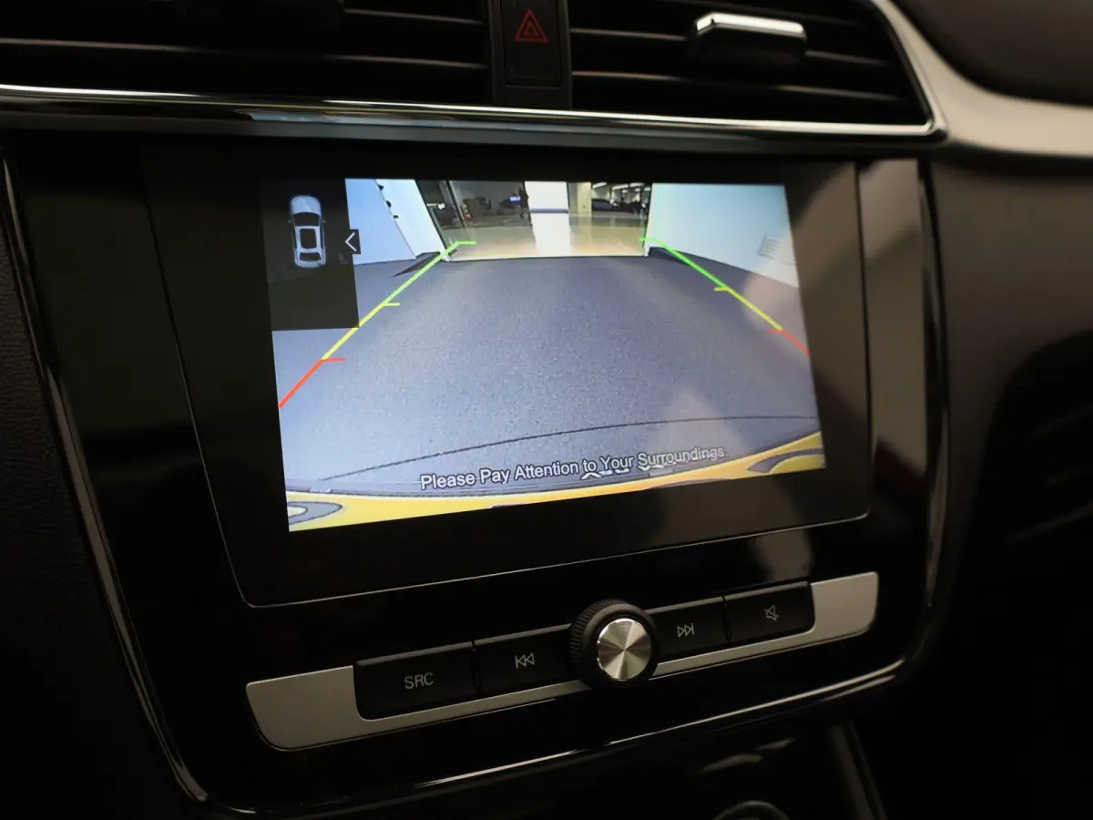 MG Luxury 45 kWh | Automaat | Panoramadak | Leder | Navigatie | Airco | Achteruitrijcamera | Apple Carplay / Android Auto | Stoelverwarming | Lichtmetalen Velgen |