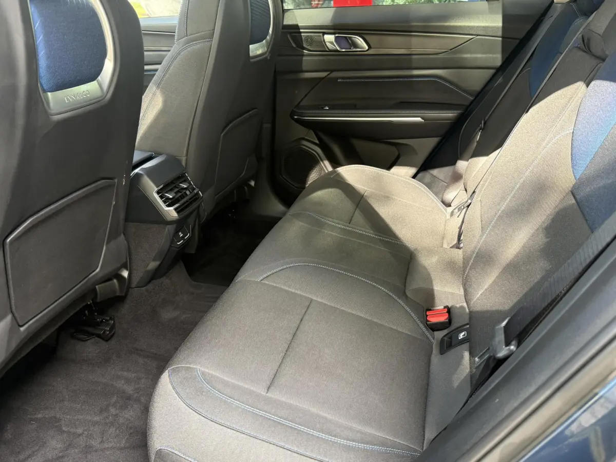1.5 | Panoramadak | Climate control | Navigatie | PDC + Camera | Apple CarPlay/Android Auto |