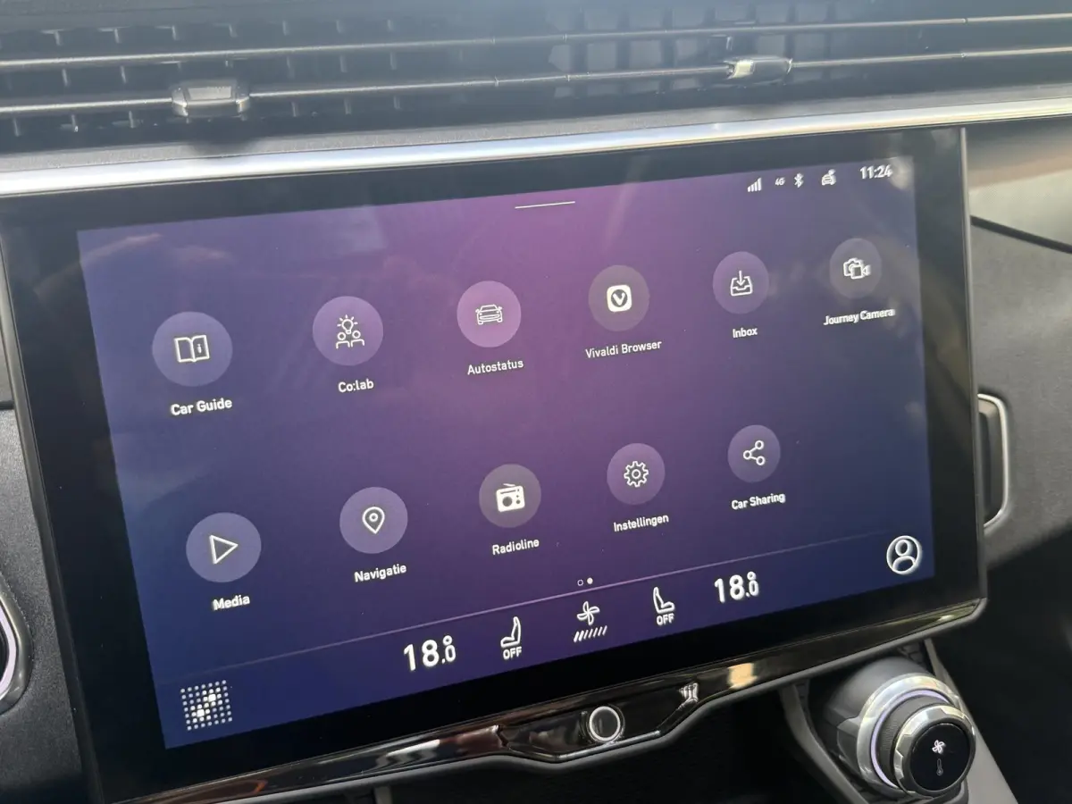 1.5 | Panoramadak | Climate control | Navigatie | PDC + Camera | Apple CarPlay/Android Auto |