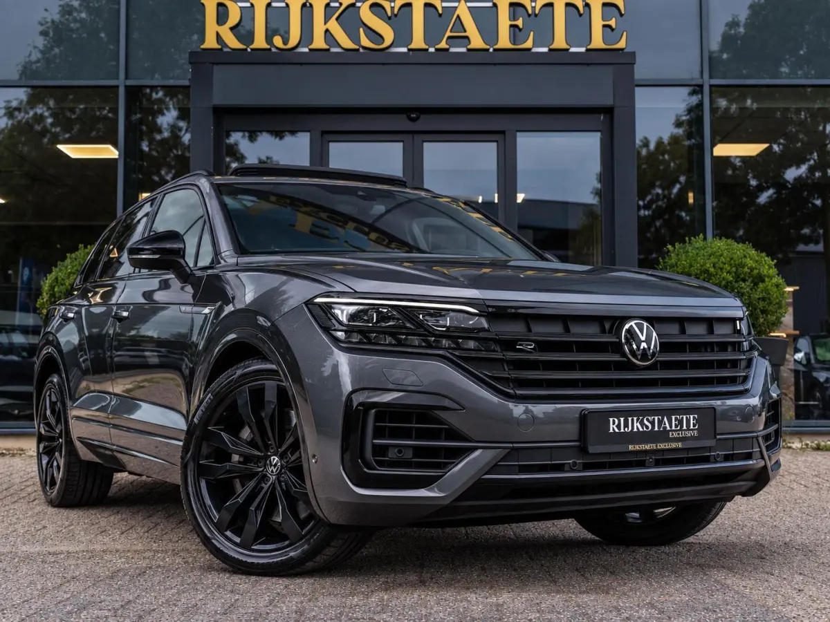 3.0 TSI eHybrid R-Line|PANO|MASSAGE|HUD