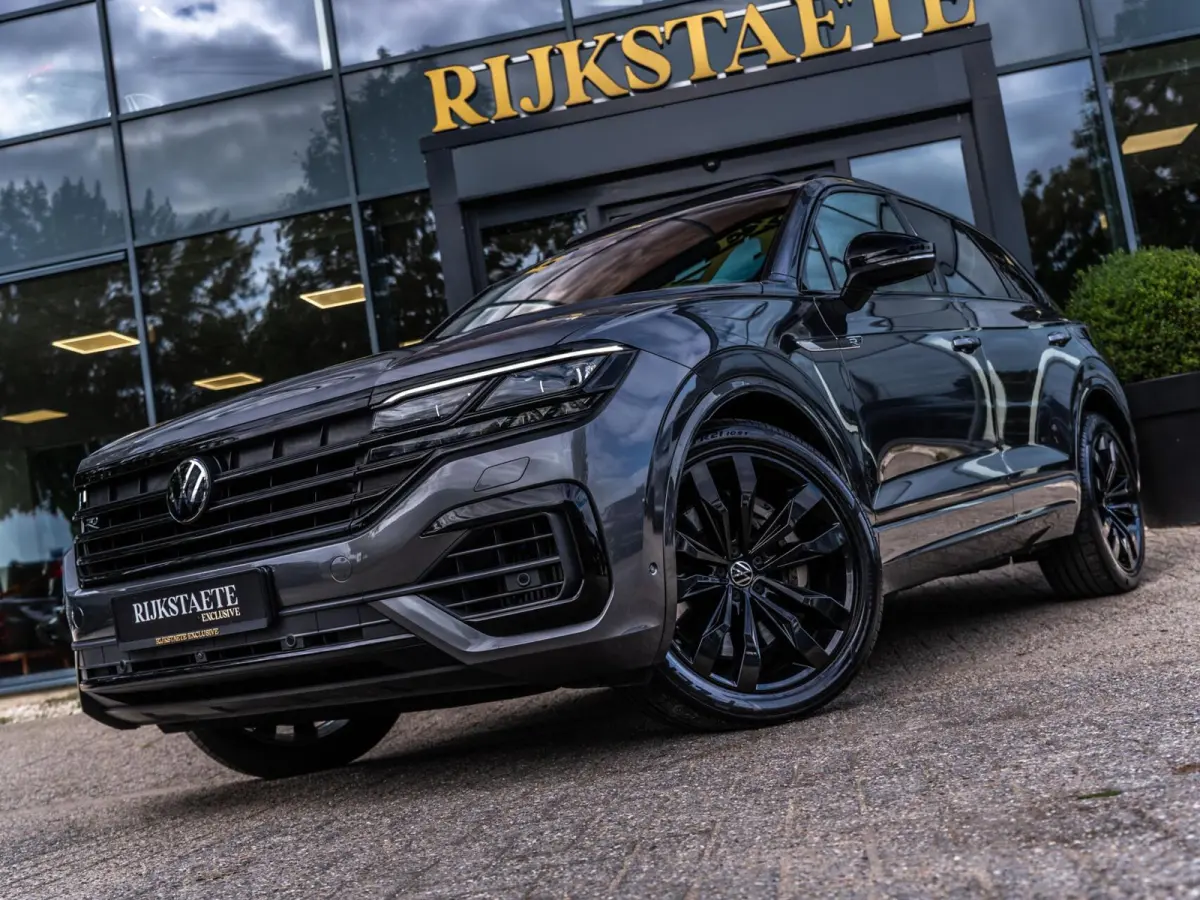 3.0 TSI eHybrid R-Line|PANO|MASSAGE|HUD