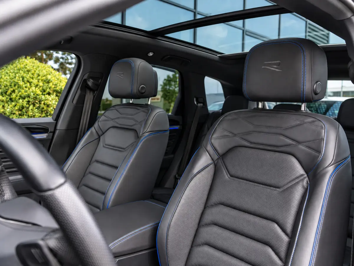 3.0 TSI eHybrid R-Line|PANO|MASSAGE|HUD