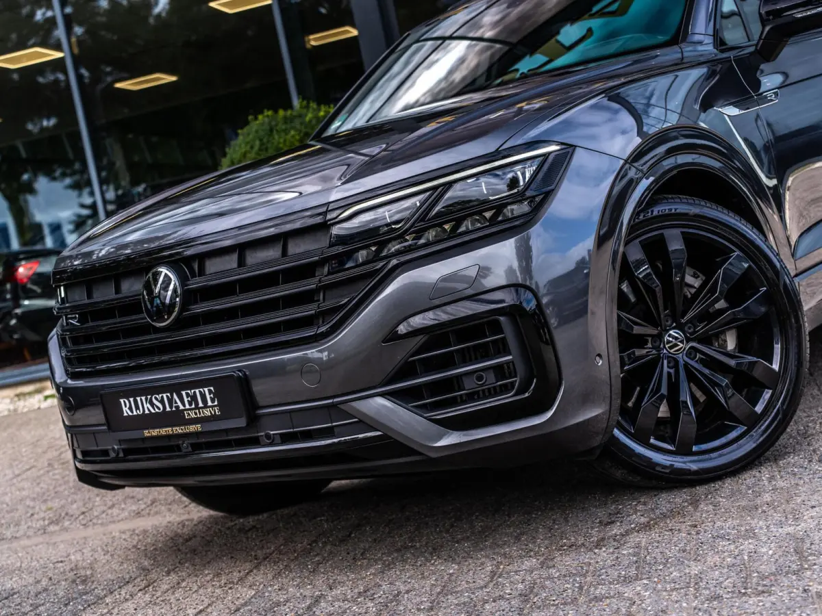 3.0 TSI eHybrid R-Line|PANO|MASSAGE|HUD