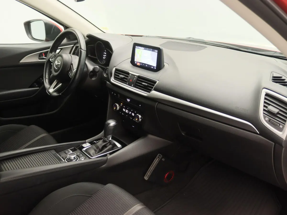 2.0 SkyActiv-G 120 SkyLease+ | Automaat | Stoelverwarming | Stuurverwarming | Navigatie | Climate Control |