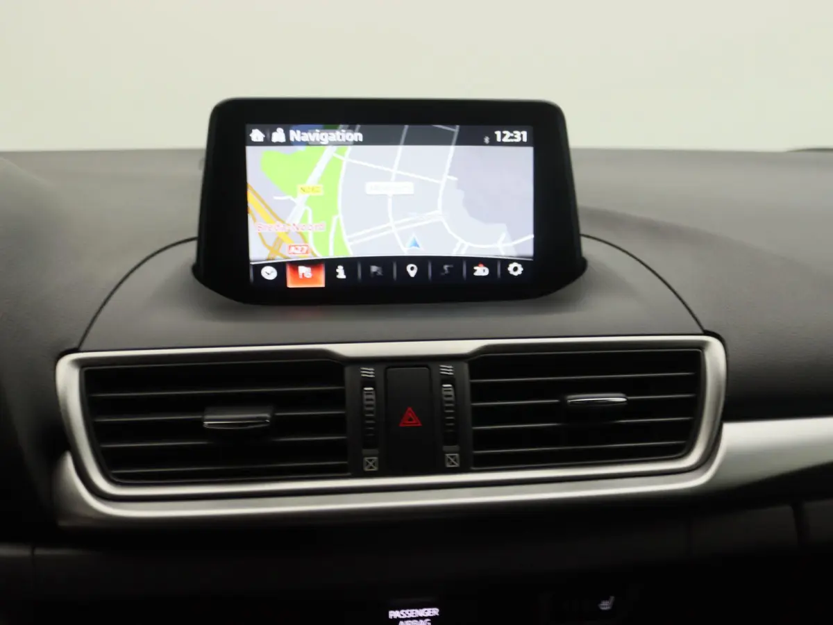 2.0 SkyActiv-G 120 SkyLease+ | Automaat | Stoelverwarming | Stuurverwarming | Navigatie | Climate Control |