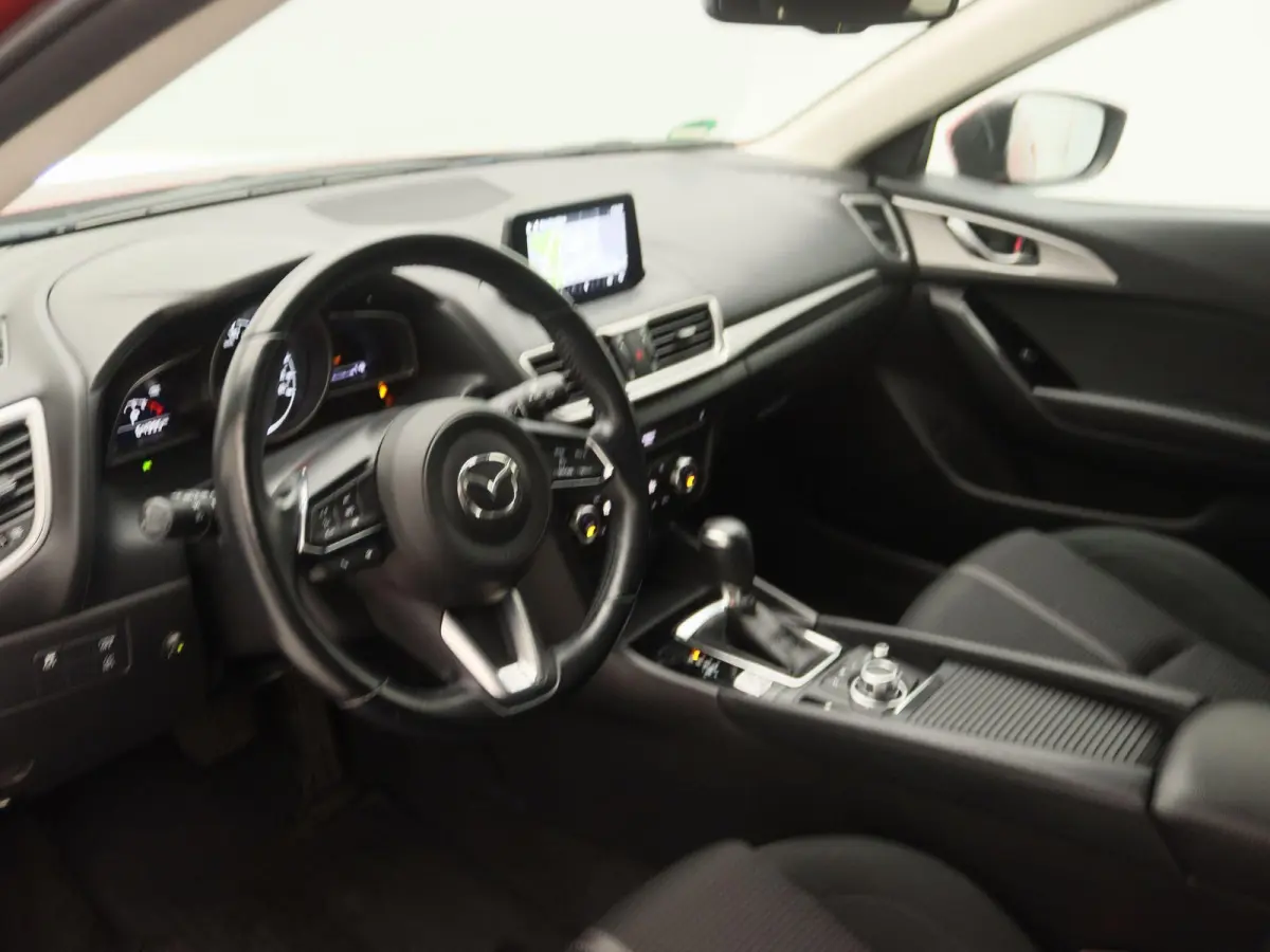 2.0 SkyActiv-G 120 SkyLease+ | Automaat | Stoelverwarming | Stuurverwarming | Navigatie | Climate Control |