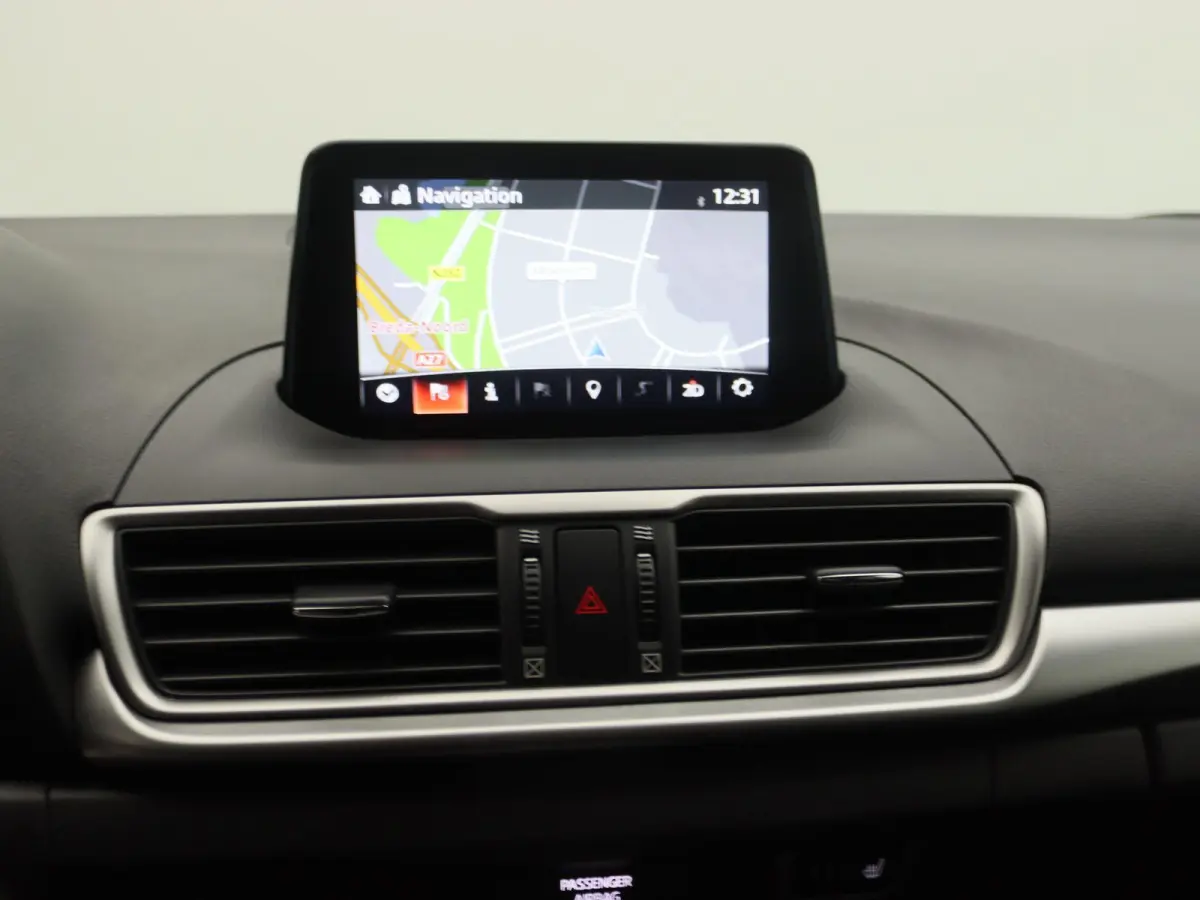 2.0 SkyActiv-G 120 SkyLease+ | Automaat | Stoelverwarming | Stuurverwarming | Navigatie | Climate Control |