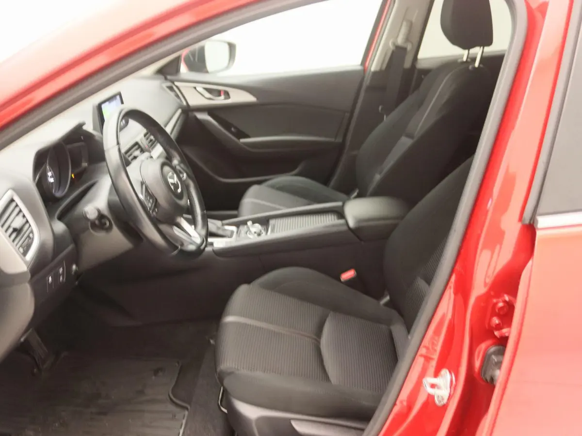 2.0 SkyActiv-G 120 SkyLease+ | Automaat | Stoelverwarming | Stuurverwarming | Navigatie | Climate Control |