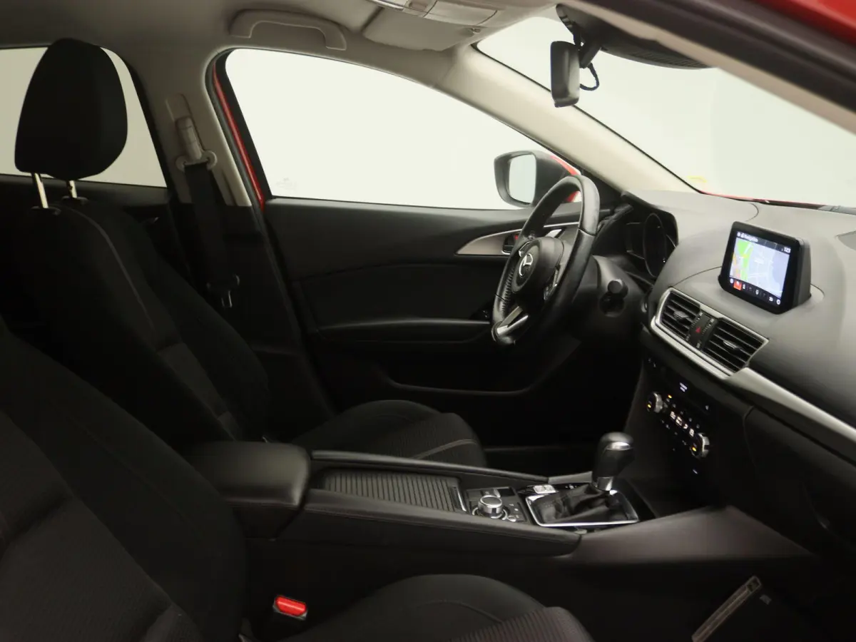 2.0 SkyActiv-G 120 SkyLease+ | Automaat | Stoelverwarming | Stuurverwarming | Navigatie | Climate Control |