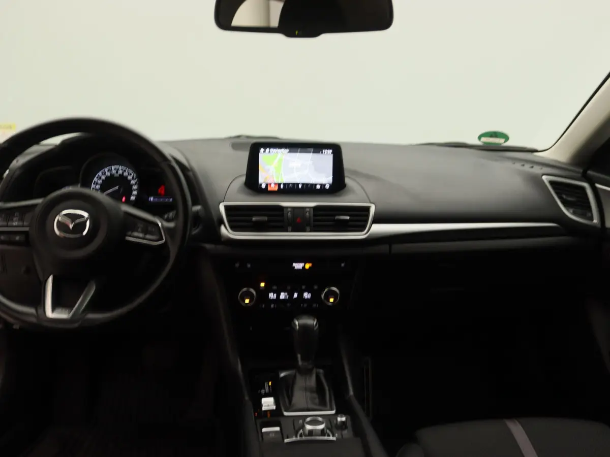 2.0 SkyActiv-G 120 SkyLease+ | Automaat | Stoelverwarming | Stuurverwarming | Navigatie | Climate Control |