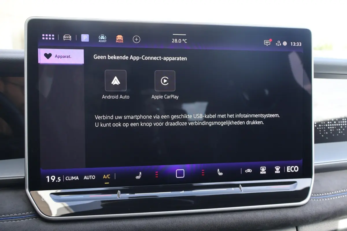 1.5 eHybrid 272pk R-Line Edition | SoH 100% | Trekhaak | Panoramadak | 360 Camera | Head-up Display