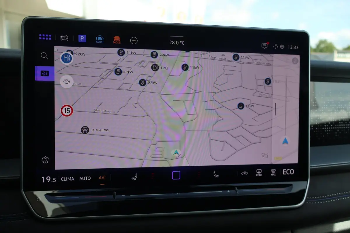 1.5 eHybrid 272pk R-Line Edition | SoH 100% | Trekhaak | Panoramadak | 360 Camera | Head-up Display