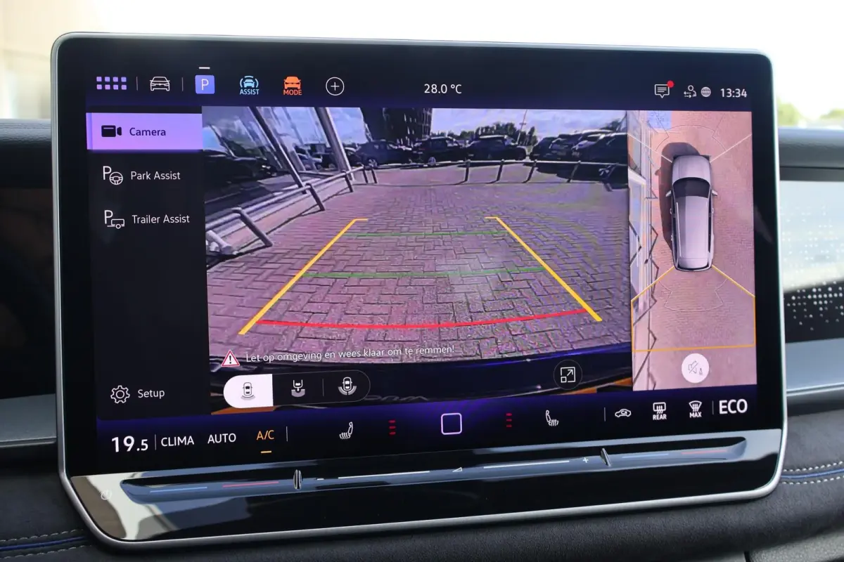 1.5 eHybrid 272pk R-Line Edition | SoH 100% | Trekhaak | Panoramadak | 360 Camera | Head-up Display