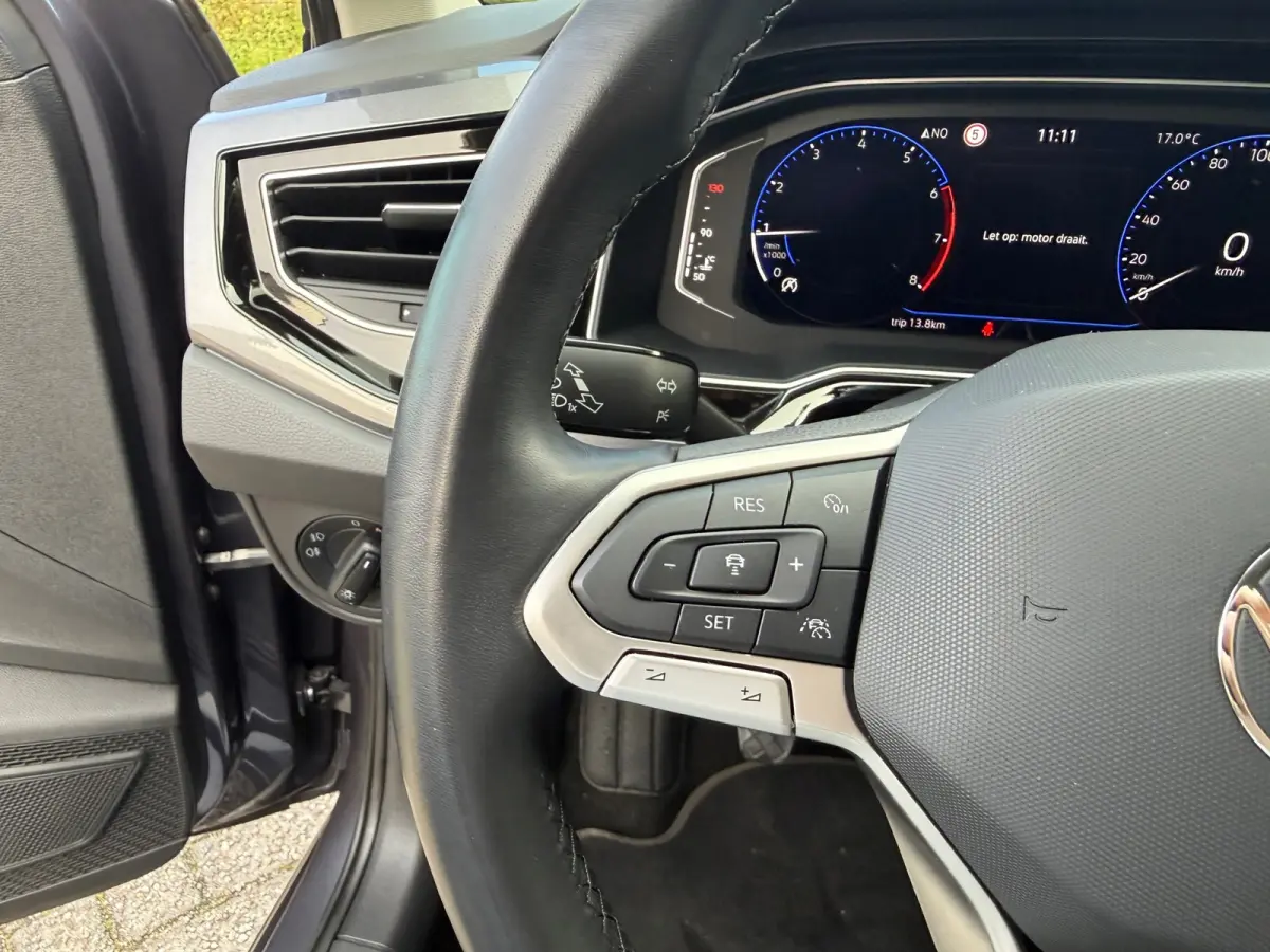 1.0 TSI Life IQ I CAMERA I CARPLAY I VIRTUAL I PDC I CLIMA I VOL VOL
