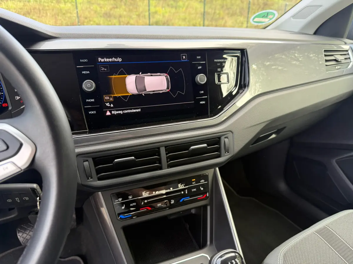 1.0 TSI Life IQ I CAMERA I CARPLAY I VIRTUAL I PDC I CLIMA I VOL VOL