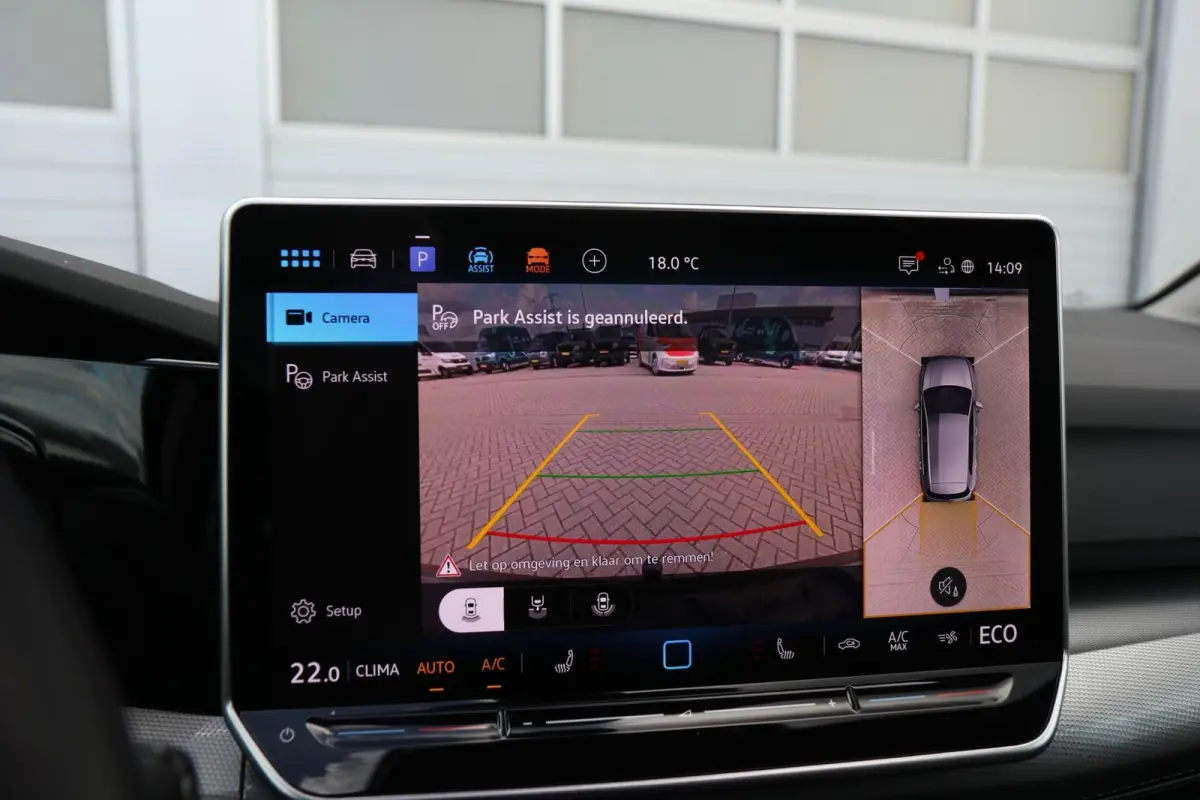 1.5 eHybrid 204pk Style | Panoramadak  | Stoelverwarming | Head-up Display | 360 Camera | Trekhaak Wegklapbaar