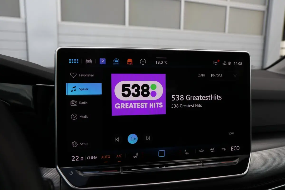 1.5 eHybrid 204pk Style | Panoramadak  | Stoelverwarming | Head-up Display | 360 Camera | Trekhaak Wegklapbaar