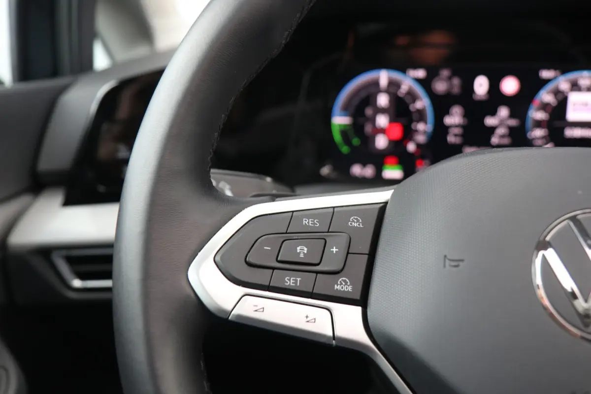 1.5 eHybrid 204pk Style | Panoramadak  | Stoelverwarming | Head-up Display | 360 Camera | Trekhaak Wegklapbaar